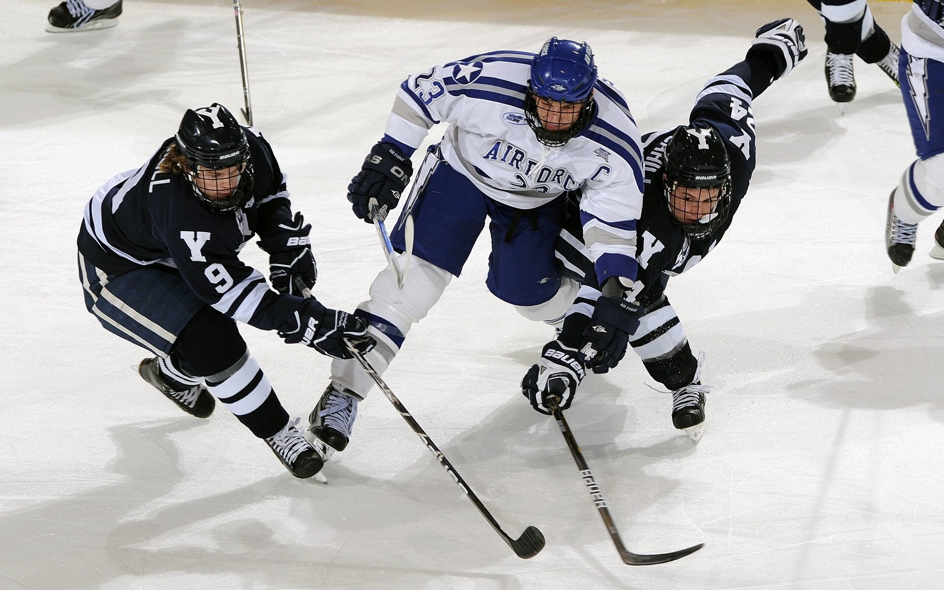 开云体育官网在线-NBA伤病潮：多名球星缺阵，影响联赛格局，nba伤病表